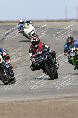 media/Nov-26-2023-TrackDaz (Sun) [[64ad8cfd8f]]/Mock Race/Outside Grapevine/